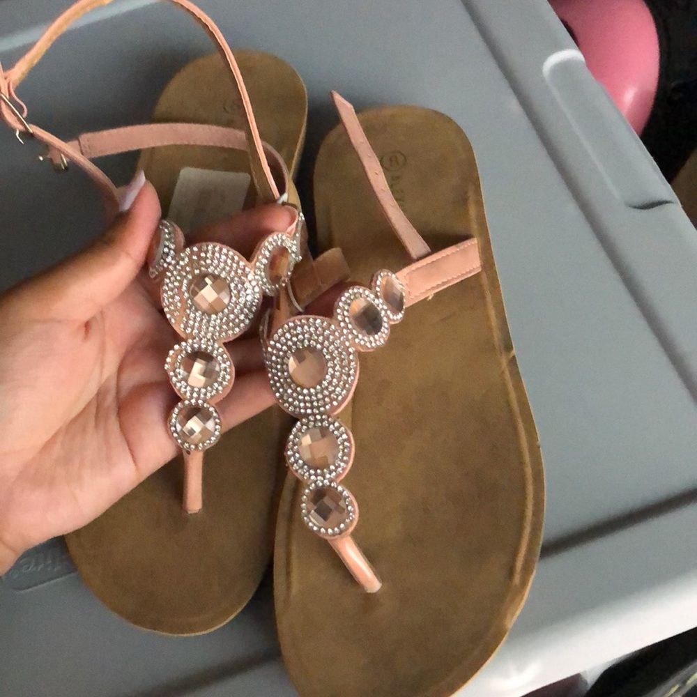 Alexis Bendel Sandals Pink Details